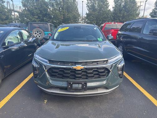 2025 Chevrolet Trax LT