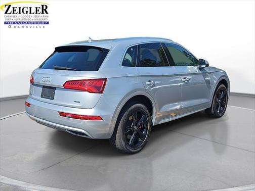 2020 Audi Q5 45 Premium Plus