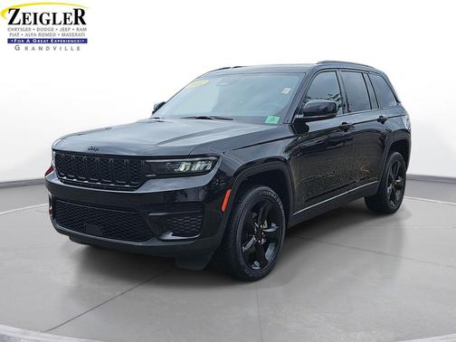 2022 Jeep Grand Cherokee Altitude
