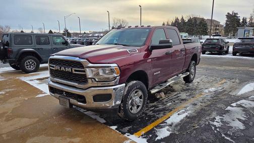 2021 RAM 2500 Tradesman Crew Cab 4x4 6'4' Box