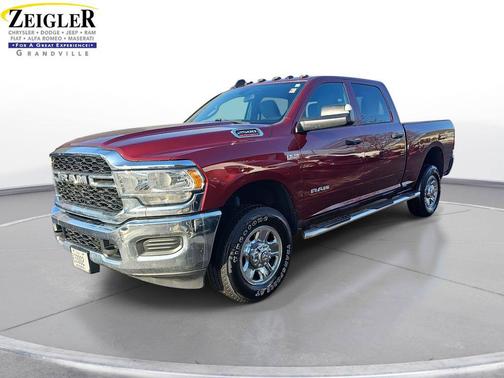 2021 RAM 2500 Tradesman Crew Cab 4x4 6'4' Box