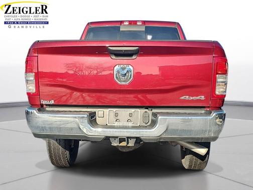 2021 RAM 2500 Tradesman Crew Cab 4x4 6'4' Box