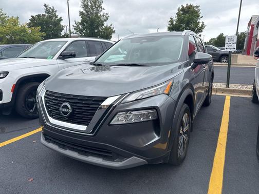 2022 Nissan Rogue SV