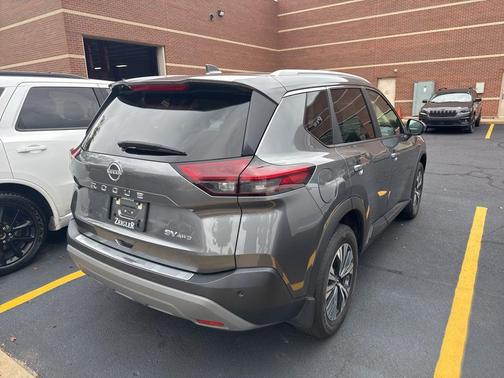 2022 Nissan Rogue SV