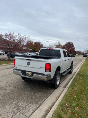 2018 RAM 3500 Tradesman Crew Cab 4x4 6'4' Box