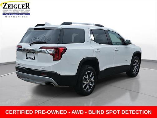 2023 GMC Acadia AWD SLT