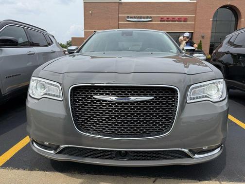 2019 Chrysler 300 Limited