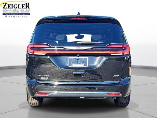2026 Chrysler Pacifica L