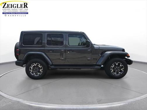 2025 Jeep Wrangler 4-Door Sahara 4x4