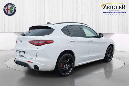 2023 Alfa Romeo Stelvio Veloce AWD