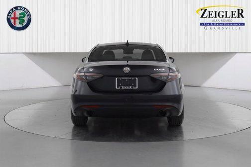 2024 Alfa Romeo Giulia Ti