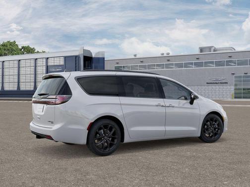 2026 Chrysler Pacifica Limited