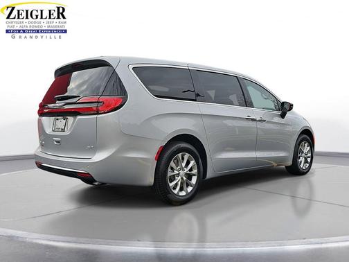 2026 Chrysler Pacifica L