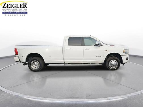 2021 RAM 3500 Laramie Crew Cab 4x4 8' Box