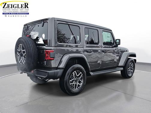 2026 Jeep Wrangler 4-Door Sahara 4x4