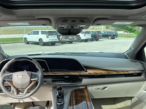 Crystal White Tri-Coat 2024 Cadillac Escalade Sport Platinum