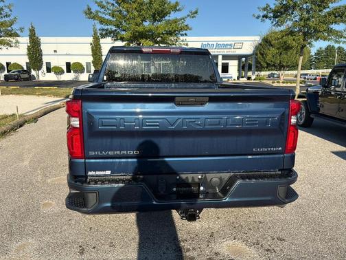 2020 Chevrolet Silverado 1500 Custom