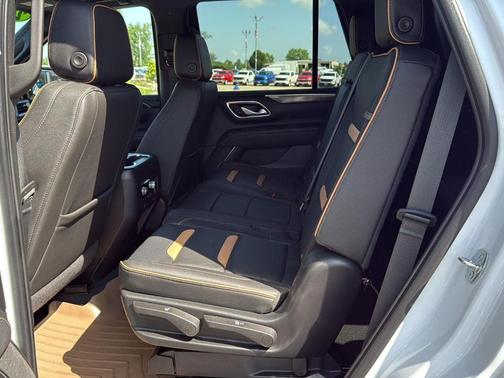 2022 GMC Yukon AT4