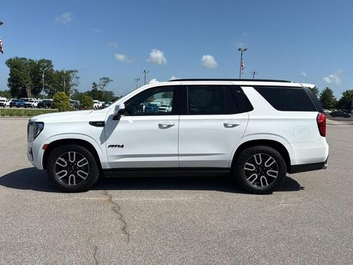 2022 GMC Yukon AT4