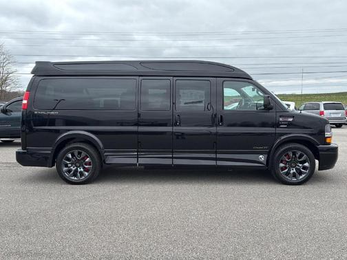 2025 Chevrolet Express 2500 Work Van