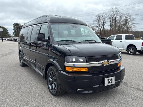 2025 Chevrolet Express 2500 Work Van