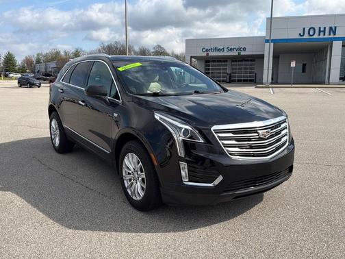 2017 Cadillac XT5 Base
