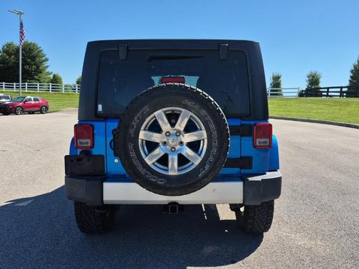 Hydro Blue Pearl 2015 Jeep Wrangler Unlimited Sahara