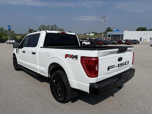Oxford White 2022 Ford F-150 XLT