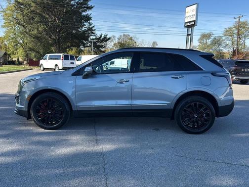2025 Cadillac XT5 Sport