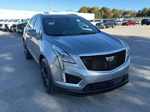2025 Cadillac XT5 Sport