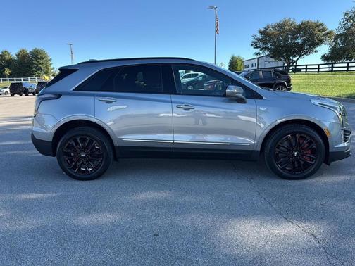 2025 Cadillac XT5 Sport