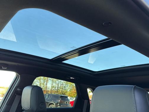 2025 Cadillac XT5 Sport