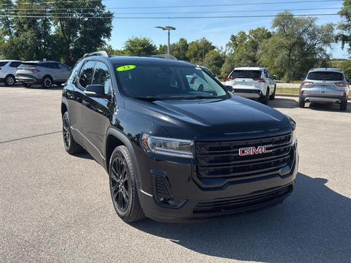 2023 GMC Acadia SLT