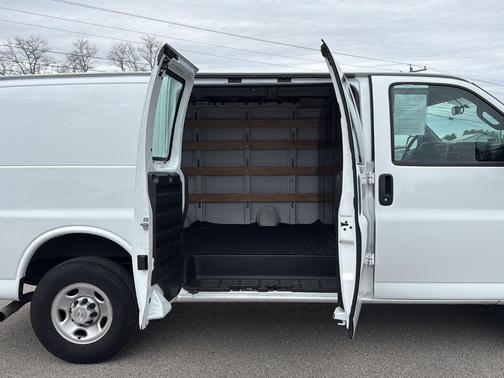 2023 Chevrolet Express 2500 Work Van