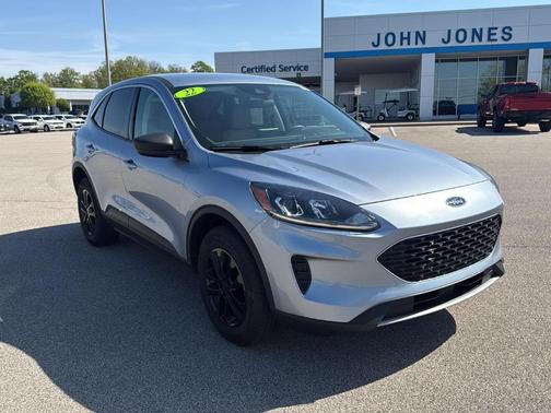 Ice Blue 2022 Ford Escape SE