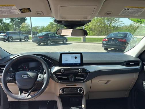 Ice Blue 2022 Ford Escape SE