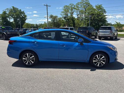 2022 Nissan Versa 1.6 SV