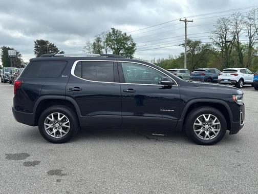 2021 GMC Acadia SLT