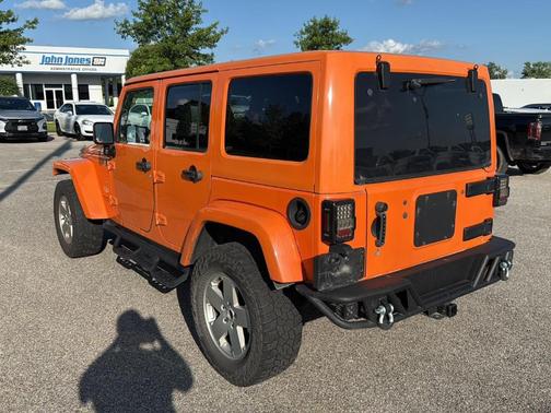 2012 Jeep Wrangler Unlimited Sahara
