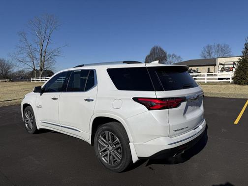 2022 Chevrolet Traverse High Country