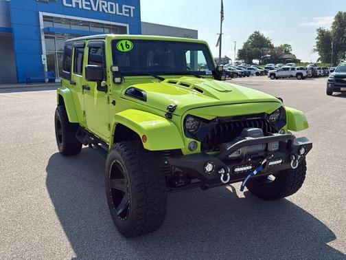 2016 Jeep Wrangler Unlimited Sahara