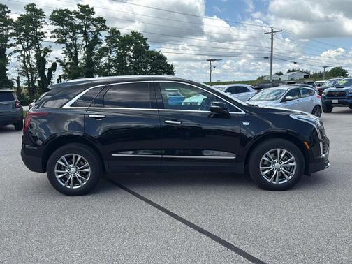 2022 Cadillac XT5 Premium Luxury