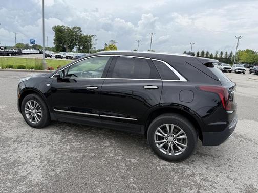 2022 Cadillac XT5 Premium Luxury