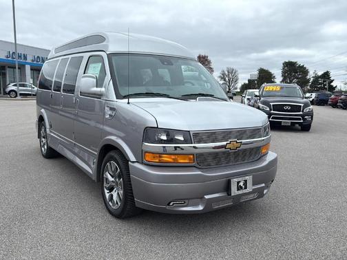 2025 Chevrolet Express 2500 Work Van