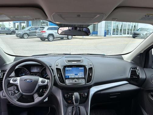 Deep Impact Blue 2016 Ford Escape SE