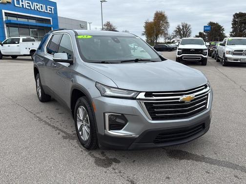 2023 Chevrolet Traverse LT Leather