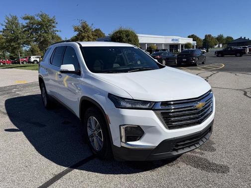 2023 Chevrolet Traverse LT Leather