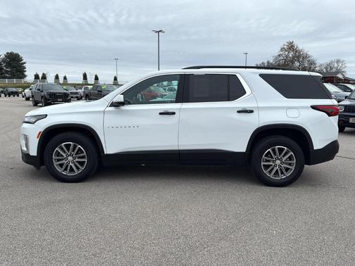 2023 Chevrolet Traverse LT Leather