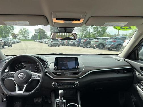 2023 Nissan Altima 2.5 SV