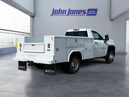 Summit White 2026 Chevrolet Silverado 3500 WT